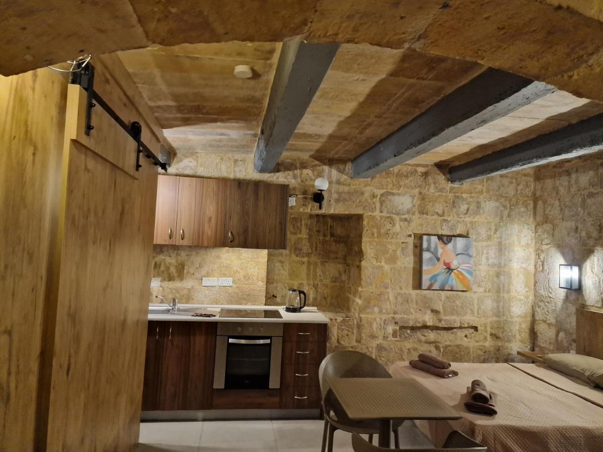 Renovated 16Th Century House In Valletta Luaran gambar