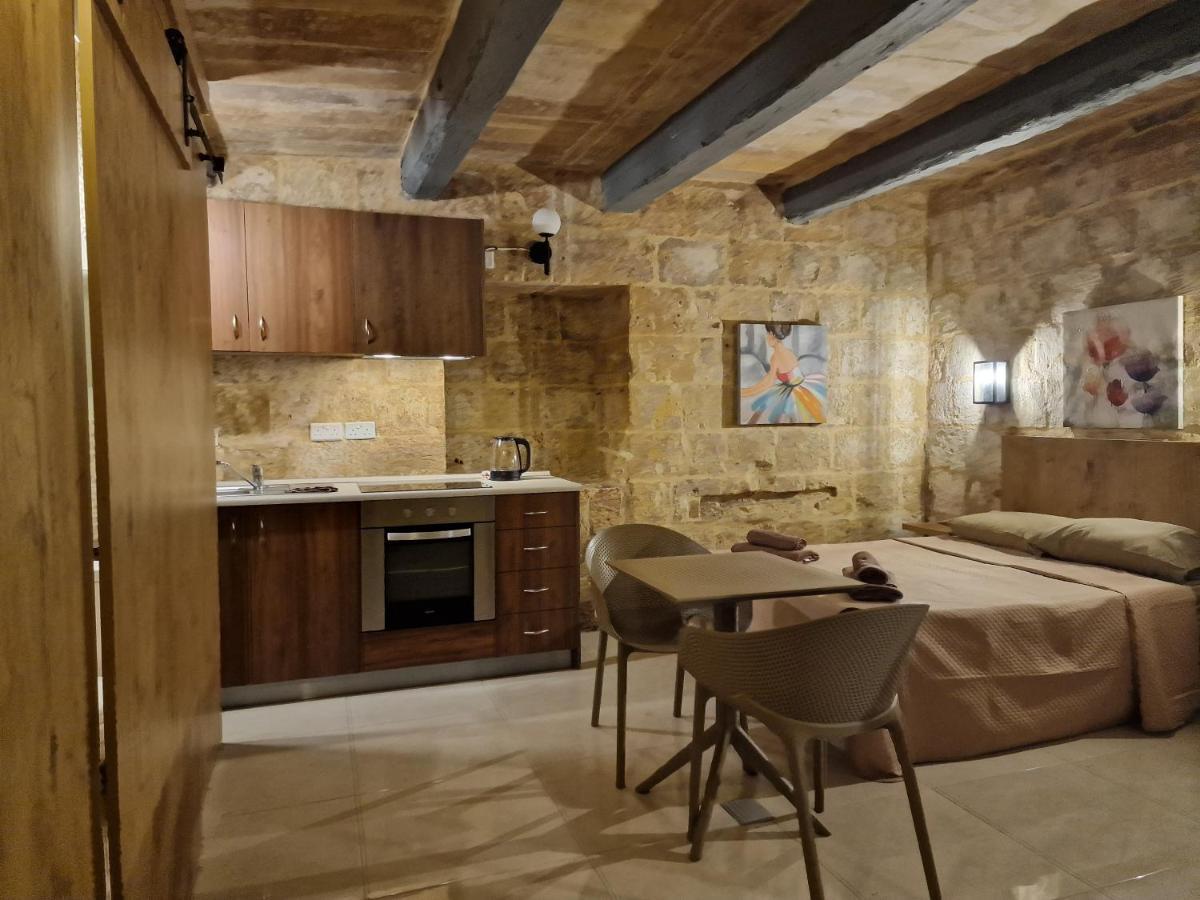 Renovated 16Th Century House In Valletta Luaran gambar