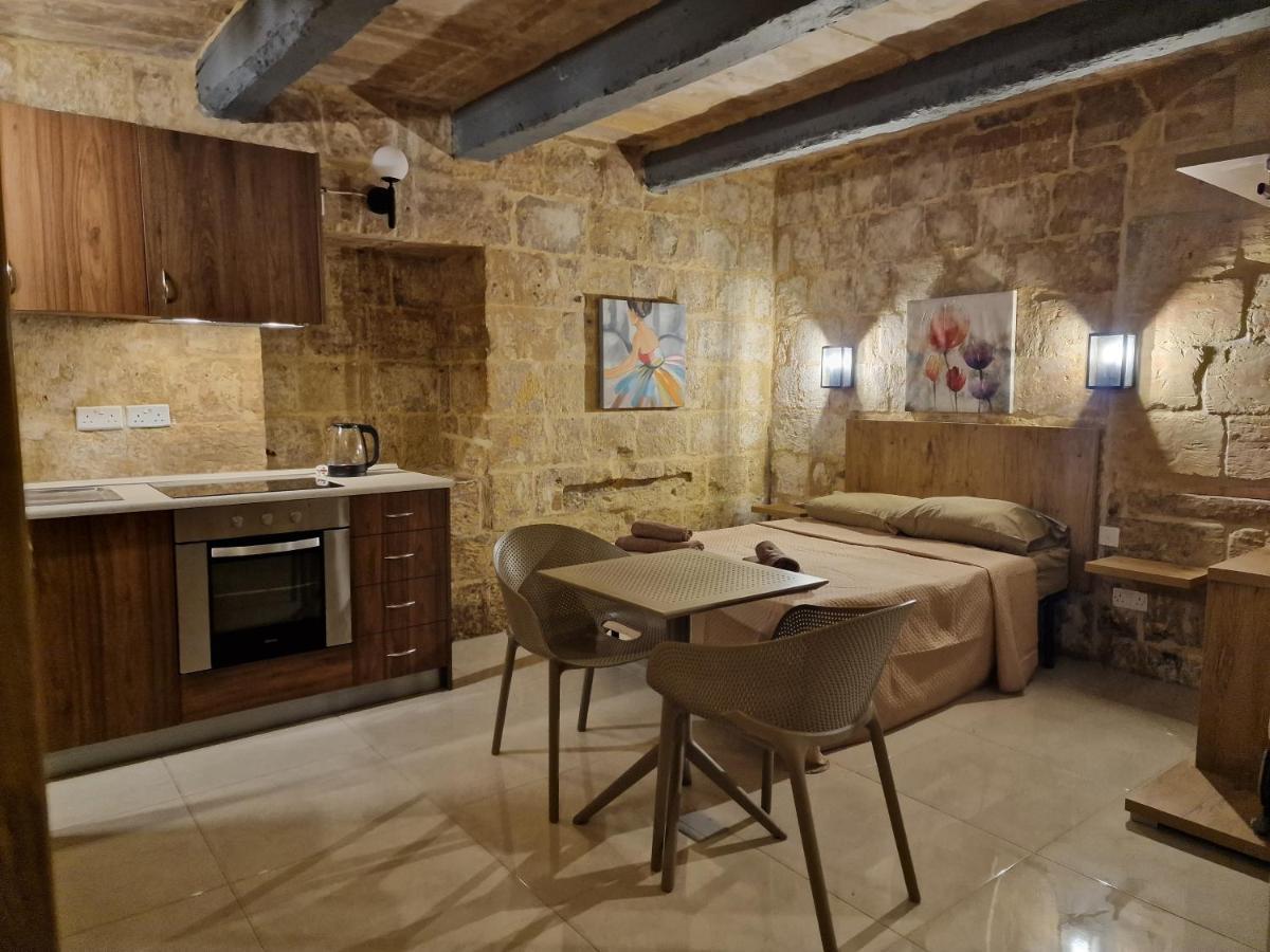 Renovated 16Th Century House In Valletta Luaran gambar