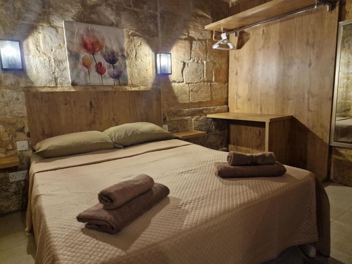 Renovated 16Th Century House In Valletta Luaran gambar