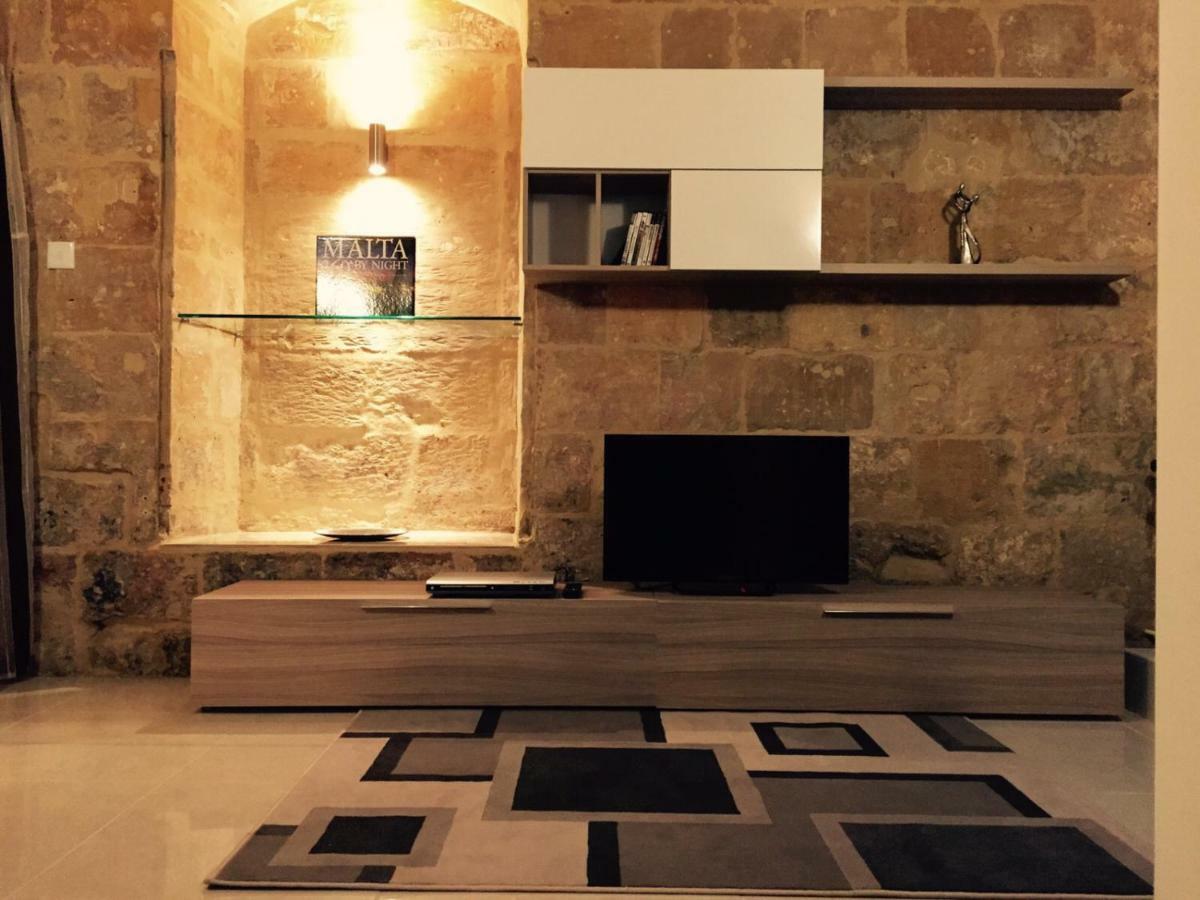 Renovated 16Th Century House In Valletta Luaran gambar